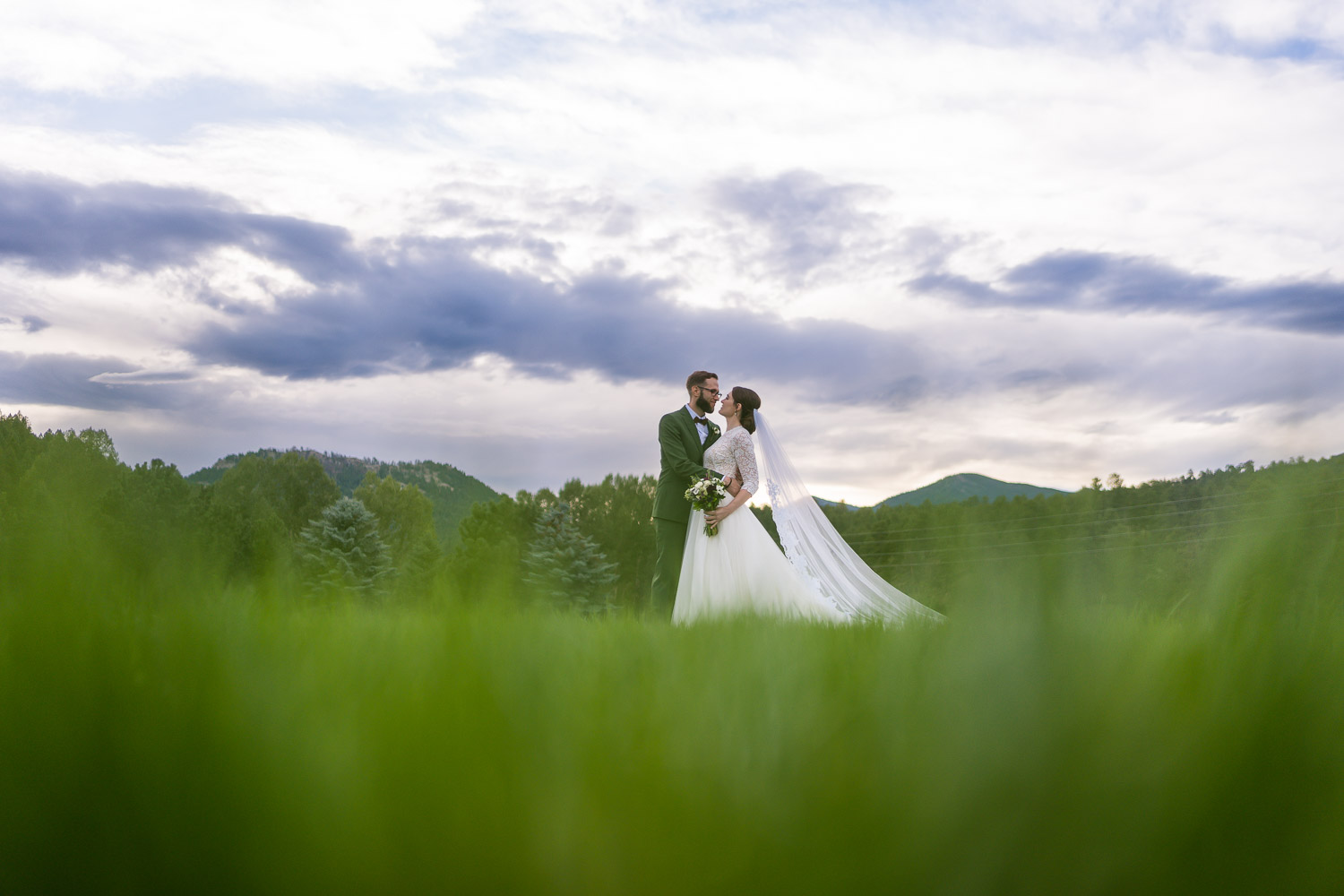 evergreen colorado wedding at the lake house