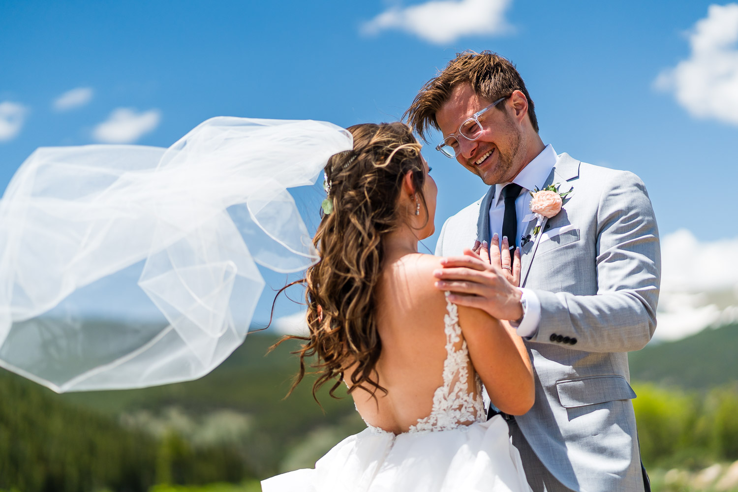 evergreen wedding photography first look