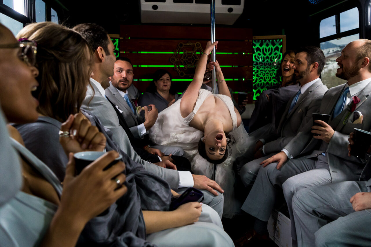 how to be a wedding photographer