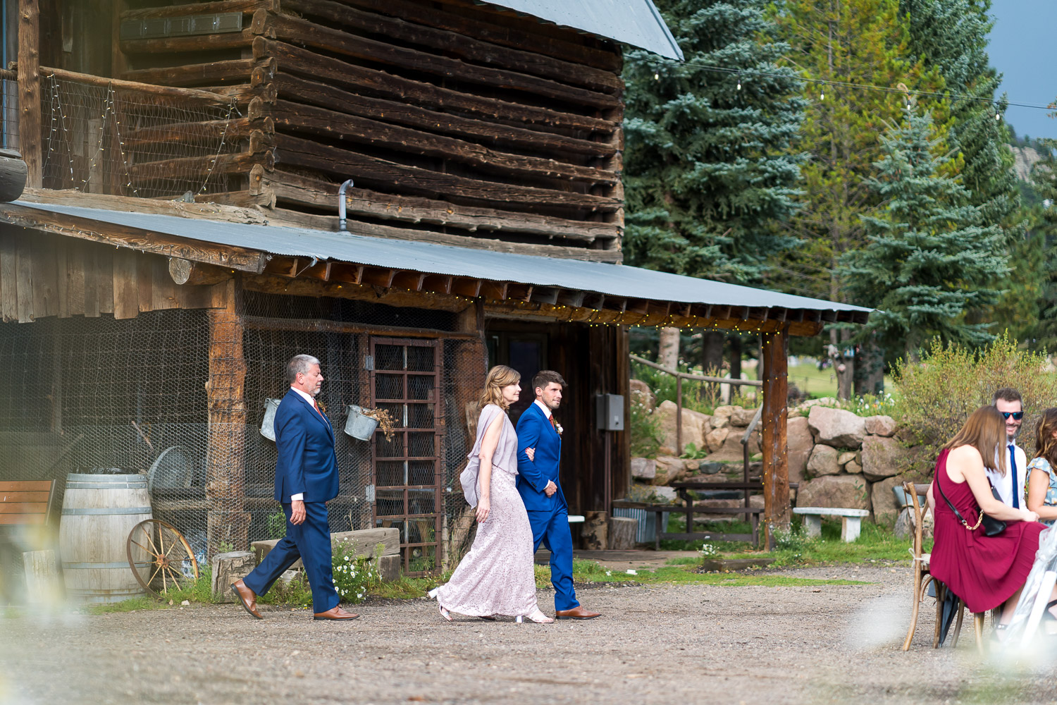 the barn at evergreen memorial park wedding photogaphy