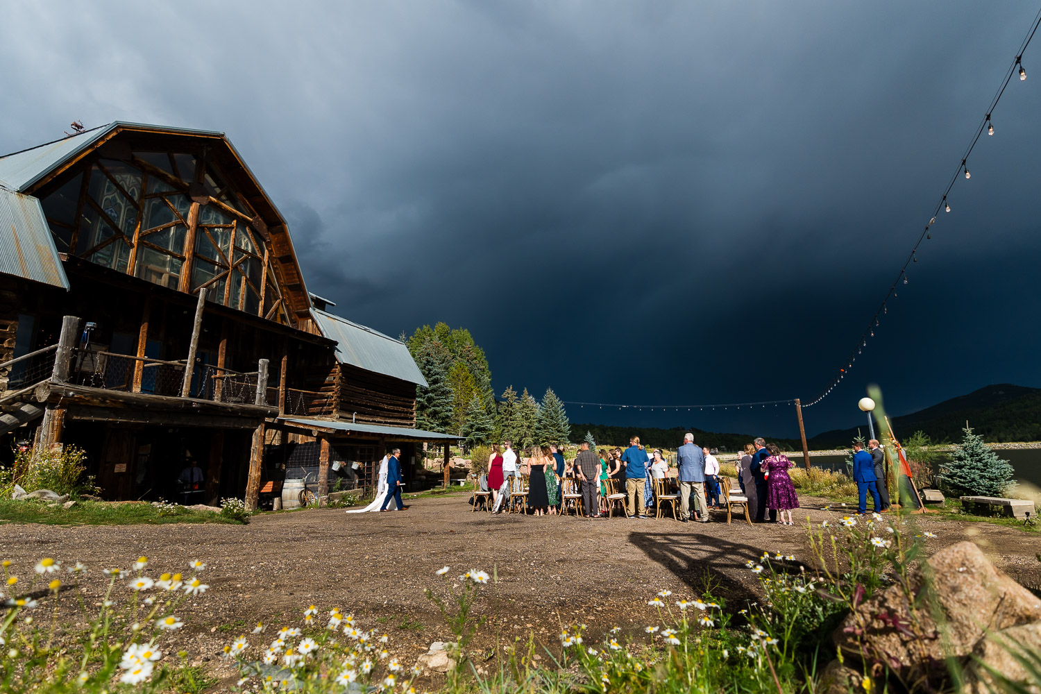 the barn at evergreen memorial park wedding photogaphy
